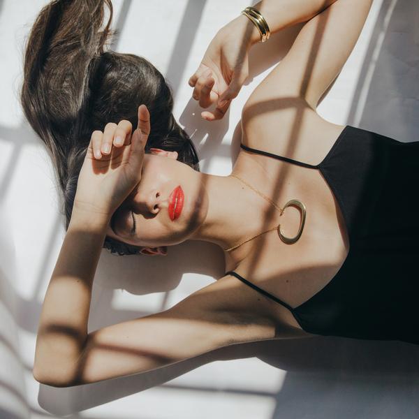 THEA II statement necklace on model